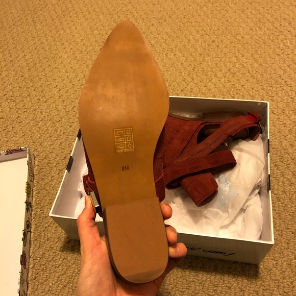 Jeffrey Campbell Flat Road Size 8 Red - Picture 5 of 6